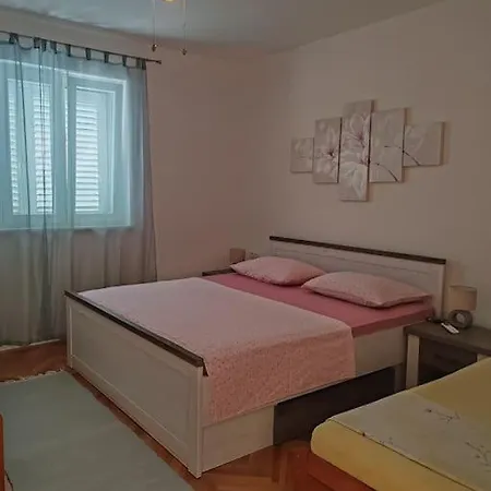 Apartment House