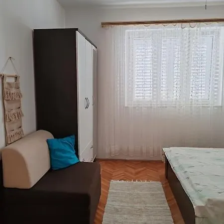 Apartment House